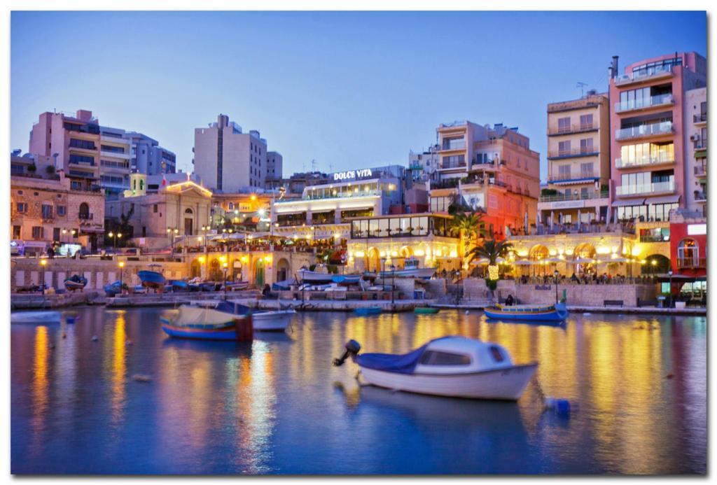 Super Luxury Apartment In Tigne Point, Amazing Sea Views Sliema Buitenkant foto