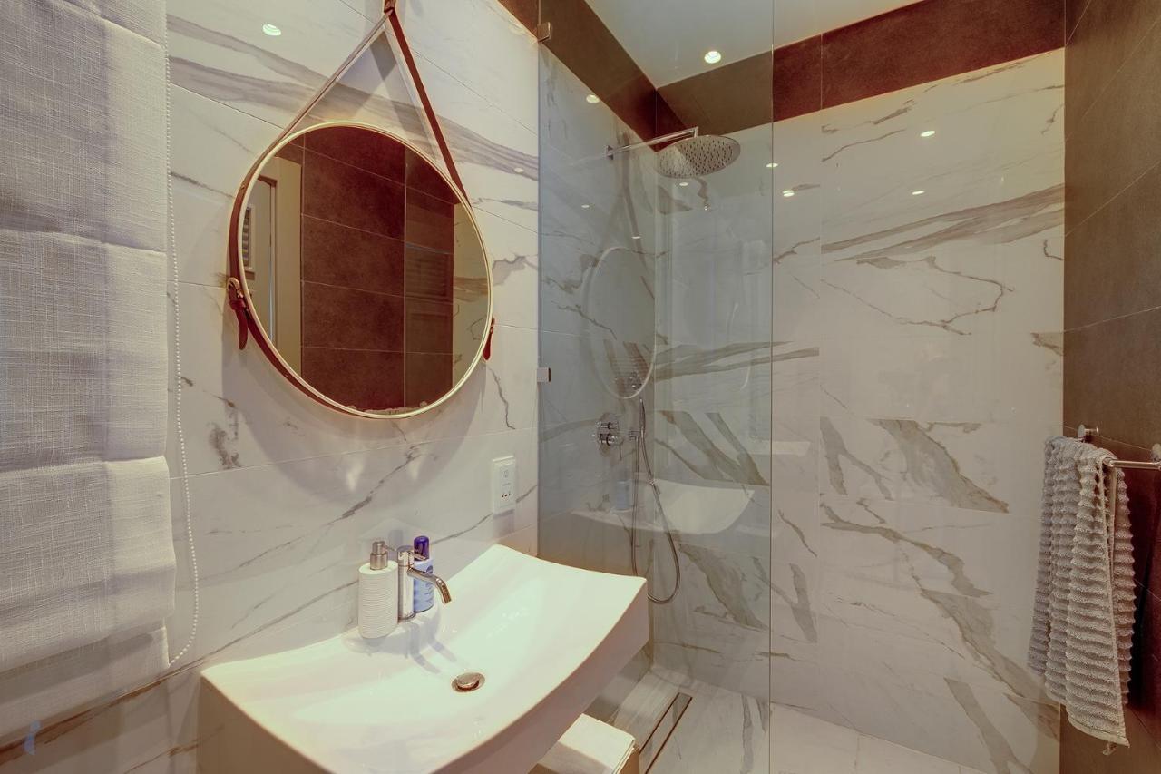 Super Luxury Apartment In Tigne Point, Amazing Sea Views Sliema Buitenkant foto